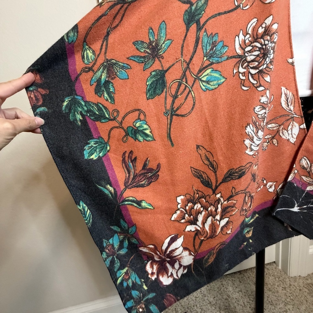 2/$30 Chico's Earthy Floral Poncho Top Shawl in Rust Orange - Picture 4 of 7